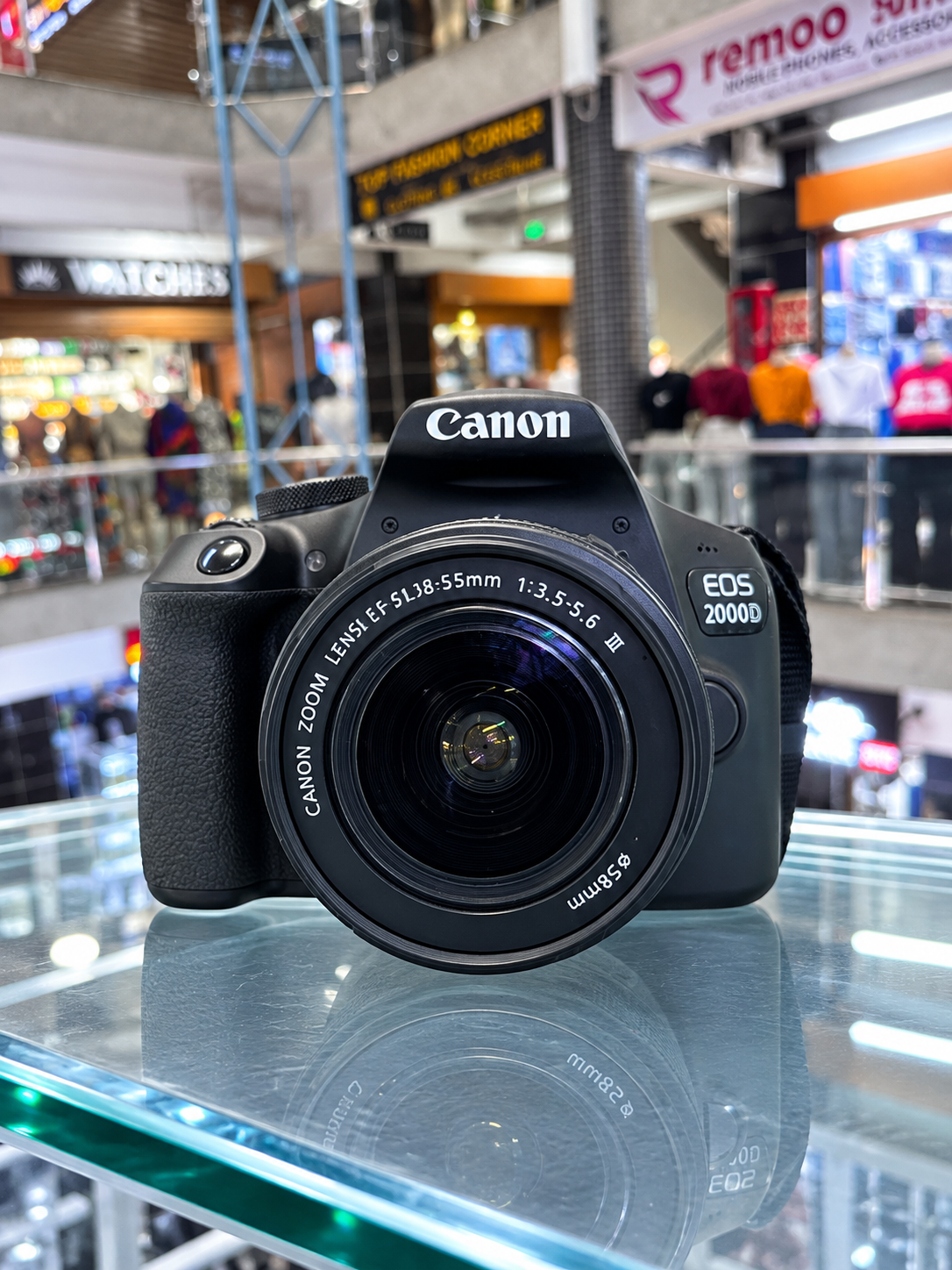 Canon EOS 2000D DSLR Camera Canon EOS 2000D DSLR Camera