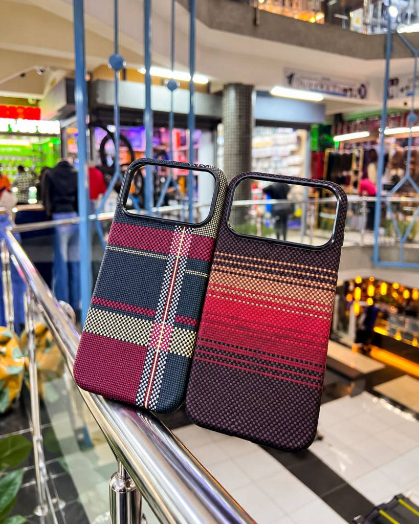 Tribal Plaid Carbon Fiber MagSafe Phone Cases